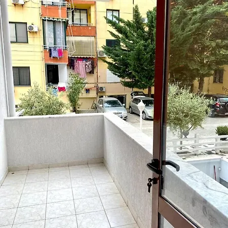 Tns Durres Апартаменты Голем